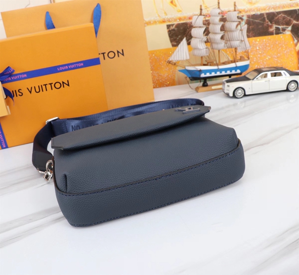 ルイヴィトンバッグ側面デザイン